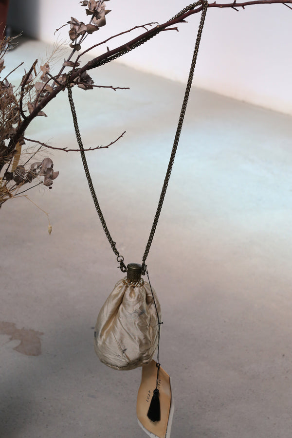 MUTEDANCE Flower Dyeing Sling Bag MD21FW68